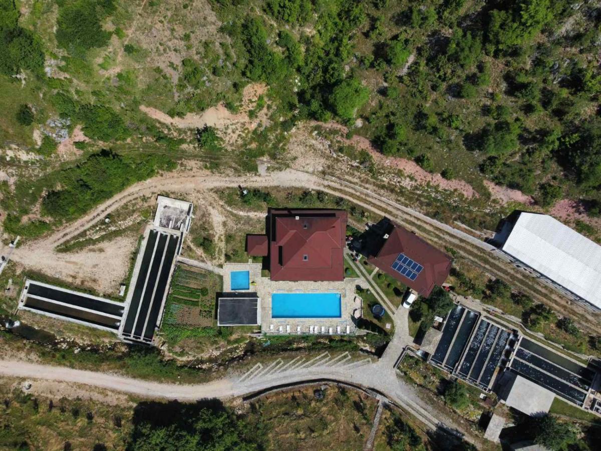 Gasthaus Etno Selo Vrelo & Camping Berane Exterior foto