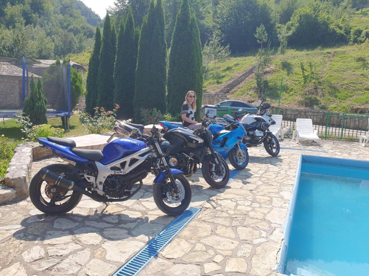 Gasthaus Etno Selo Vrelo & Camping Berane Exterior foto