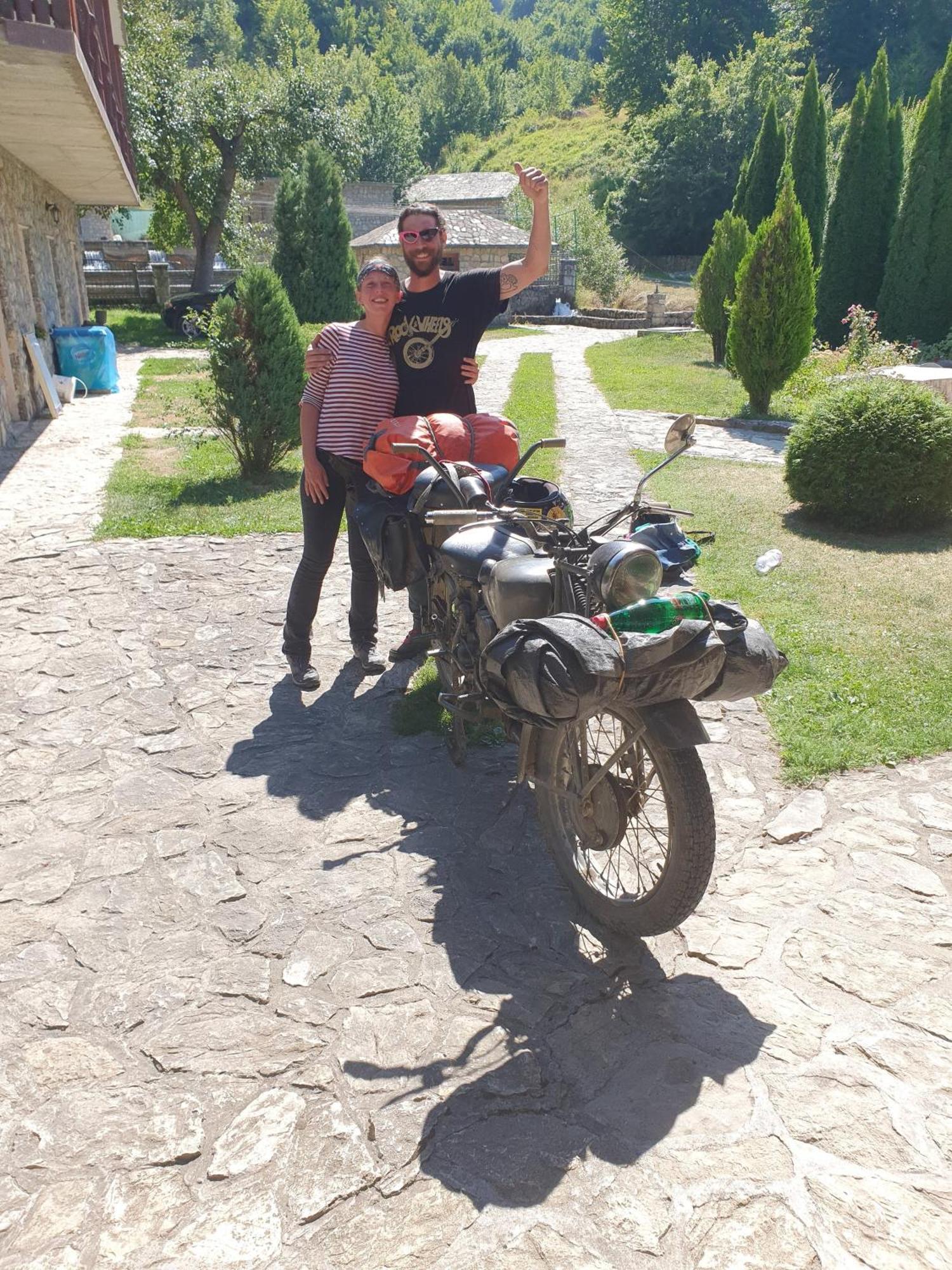 Gasthaus Etno Selo Vrelo & Camping Berane Exterior foto