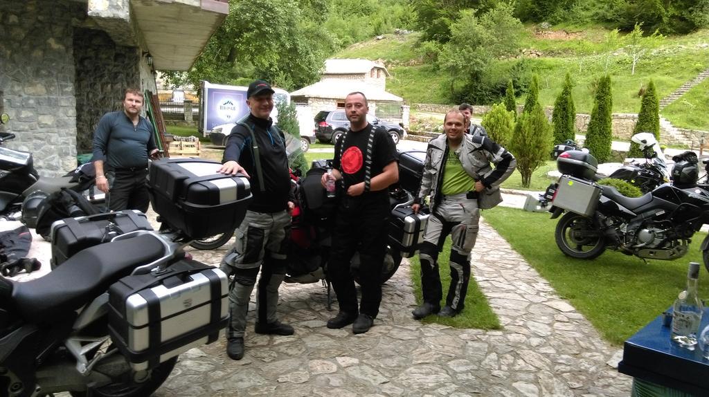 Gasthaus Etno Selo Vrelo & Camping Berane Exterior foto