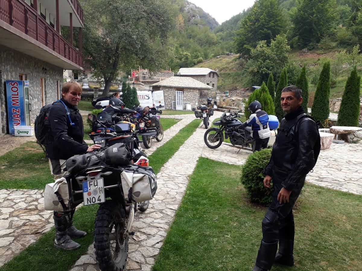Gasthaus Etno Selo Vrelo & Camping Berane Exterior foto